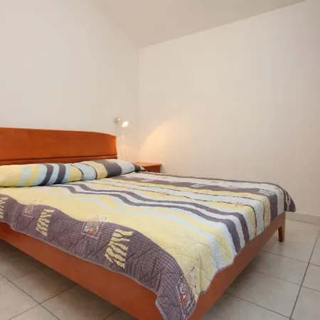 Pasadur 8386b * Λάστοβο